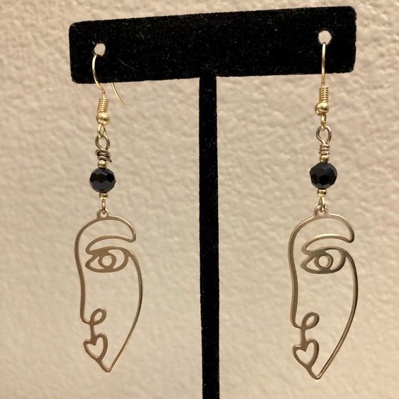 Abstract Face Earrings - Black.... - Picture 2 of 5
